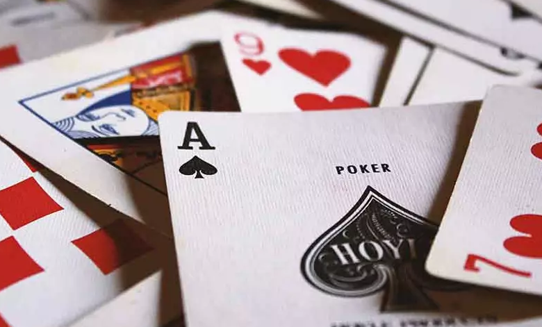 Top 7 Popular and Easy Poker Games for Beginners to Play