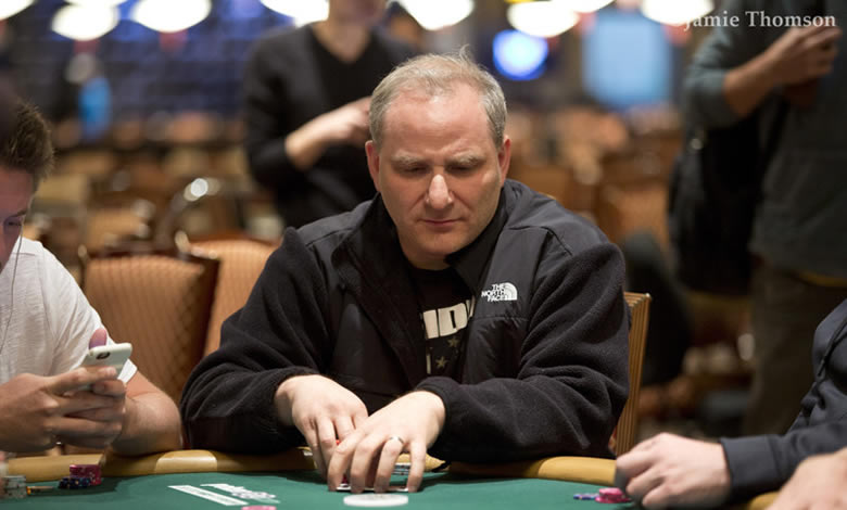 Andy Block poker bluff fold