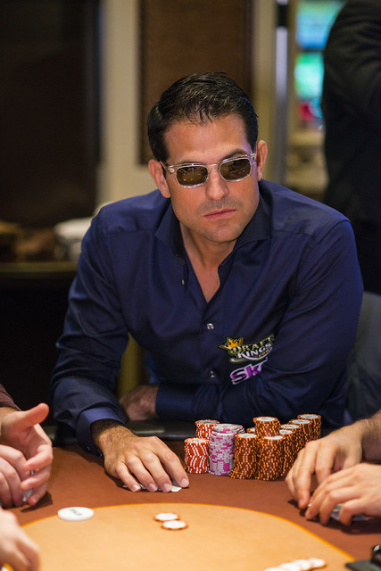 Brandon Adams poker estrategia